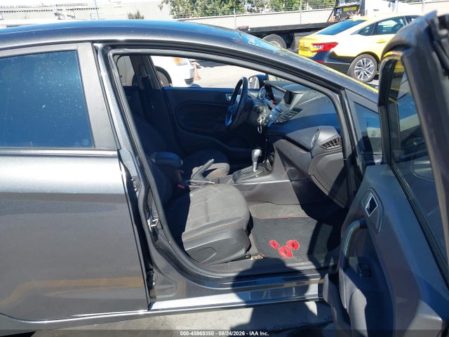 3FADP4BJ9FM159055 Ford FIESTA SE