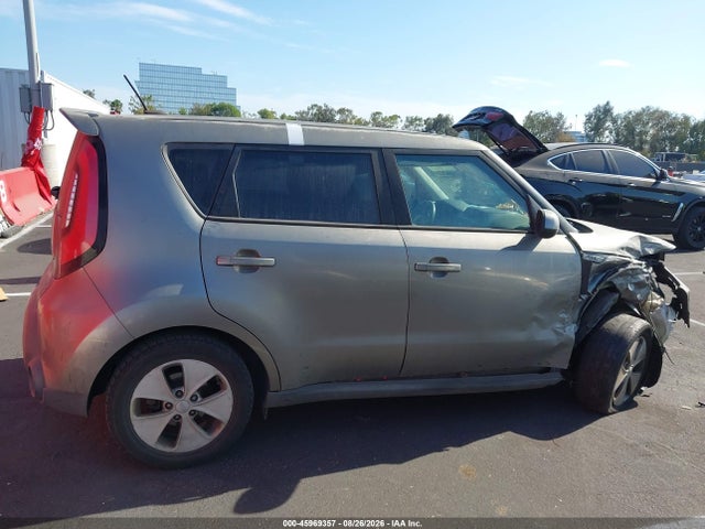 Продажа на аукционе авто 2016 Kia Soul !, vin: KNDJN2A22G7270382, номер лота: 45969357