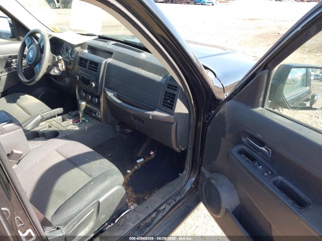 45969359 :رقم المزاد ، 1J4PN2GK9BW568874 vin ، 2011 Jeep Liberty Sport مزاد بيع