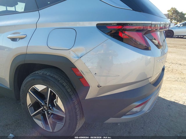 5NMJBCDE4TH667650 Hyundai TUCSON SEL