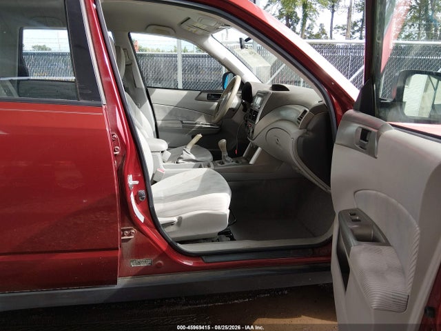 2010 Subaru Forester 2.5x მანქანა იყიდება აუქციონზე, vin: JF2SH6AC3AG716298, აუქციონის ნომერი: 45969415