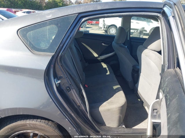 Toyota Prius Two 2015 JTDKN3DU2F0445552 Image 8
