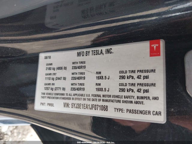 2018 Tesla Model 3 Long Range/mid Range მანქანა იყიდება აუქციონზე, vin: 5YJ3E1EA1JF071068, აუქციონის ნომერი: 45969450