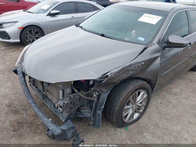 45969473 :رقم المزاد ، 4T1BF1FK0HU726866 vin ، 2017 Toyota Camry Se مزاد بيع