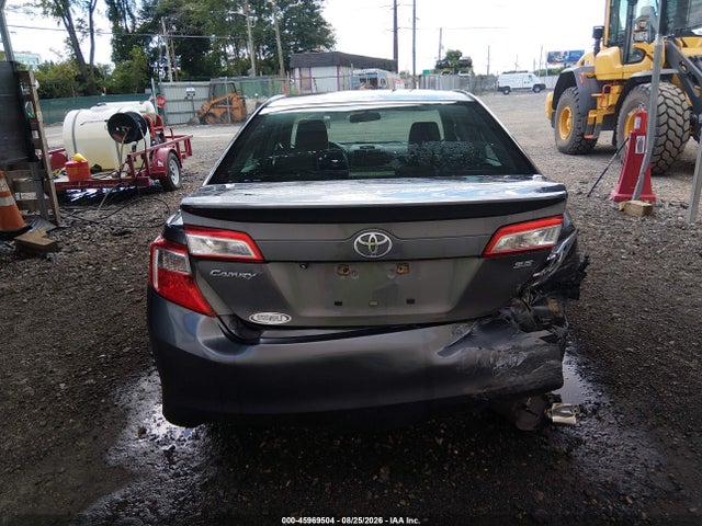 45969504 :رقم المزاد ، 4T1BF1FK6EU302376 vin ، 2014 Toyota Camry Se مزاد بيع