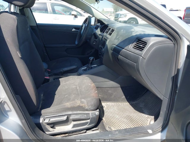 3VW267AJ7GM239265 Volkswagen Jetta 1.4t S