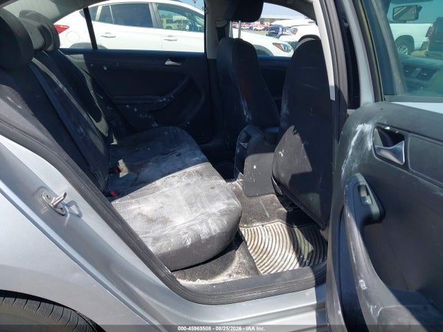 3VW267AJ7GM239265 Volkswagen Jetta 1.4t S