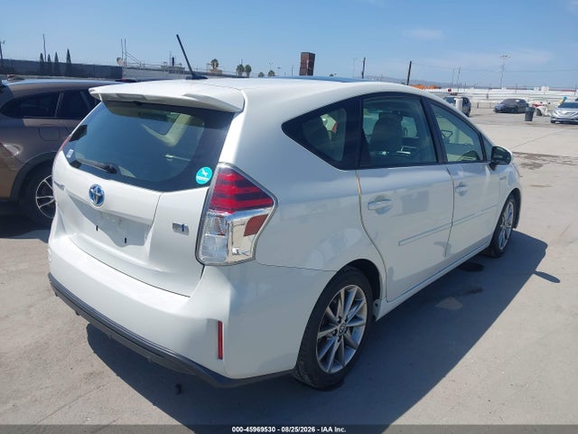 JTDZN3EU2FJ020145 Toyota Prius V Five