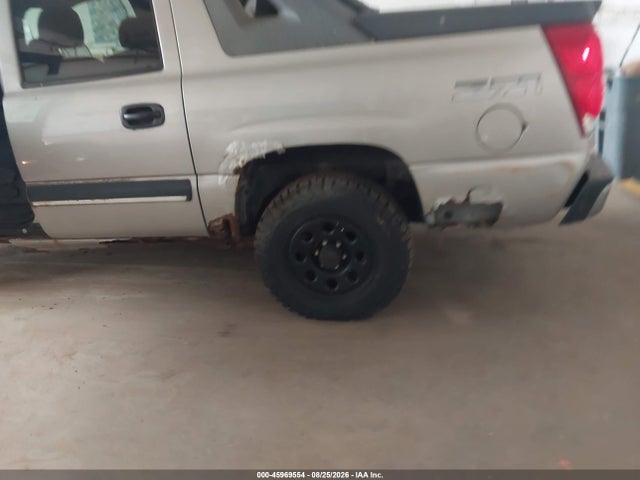 45969554 :رقم المزاد ، 3GNEK12T04G113565 vin ، 2004 Chevrolet Avalanche 1500 مزاد بيع