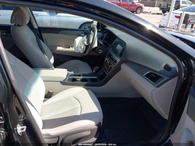 Hyundai SONATA ECO 2016 5NPE24AA9GH354580 Image 5
