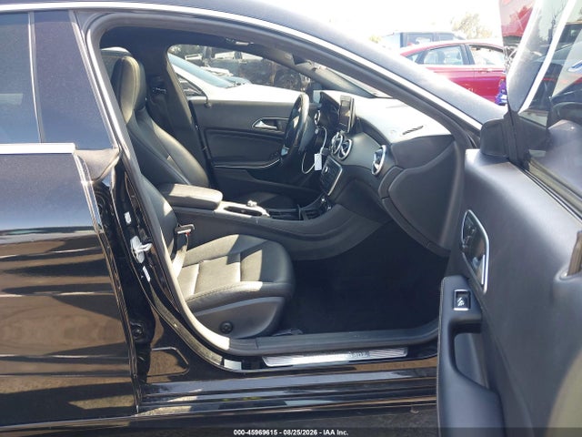 2015 Mercedes-benz Cla 250 მანქანა იყიდება აუქციონზე, vin: WDDSJ4EB4FN218628, აუქციონის ნომერი: 45969615