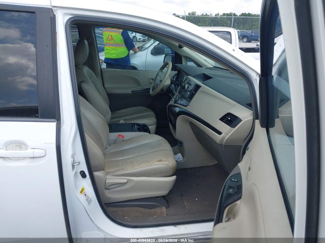 Aukcja sprzedaży 2014 Toyota Sienna Le V6 8 Passenger, vin: 5TDKK3DC5ES468108, numer aukcji: 45969628