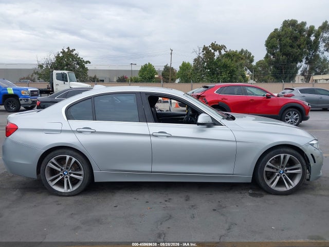 45969638 :رقم المزاد ، WBA8B9G3XHNU53491 vin ، 2017 Bmw 3 Series 330i مزاد بيع