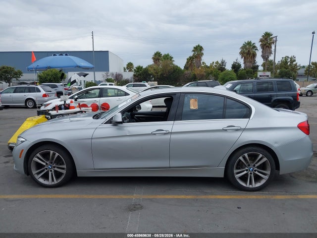 45969638 :رقم المزاد ، WBA8B9G3XHNU53491 vin ، 2017 Bmw 3 Series 330i مزاد بيع