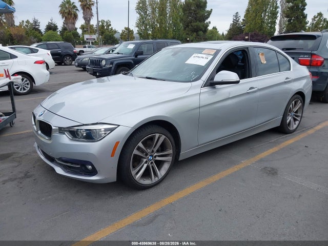 45969638 :رقم المزاد ، WBA8B9G3XHNU53491 vin ، 2017 Bmw 3 Series 330i مزاد بيع