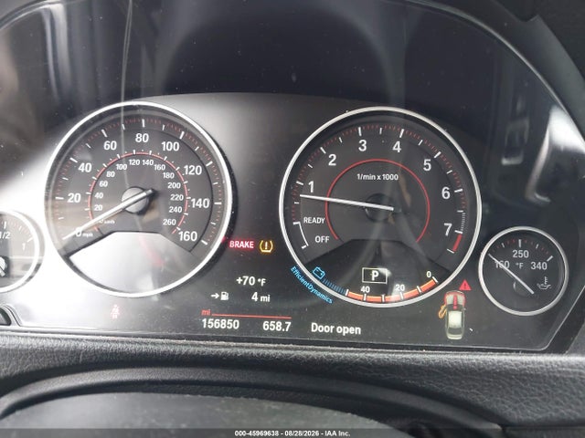 45969638 :رقم المزاد ، WBA8B9G3XHNU53491 vin ، 2017 Bmw 3 Series 330i مزاد بيع
