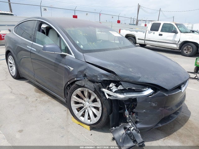 Продажа на аукционе авто 2018 Tesla Model X 100d/75d/p100d, vin: 5YJXCBE25JF115708, номер лота: 45969641
