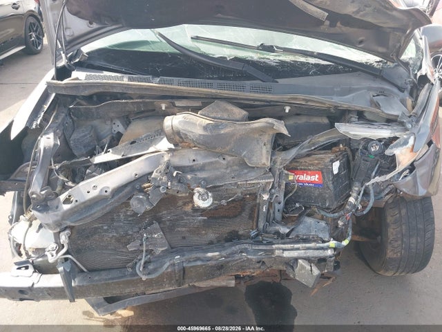 Toyota Sienna Le 8 Passenger 2018 5TDKZ3DC2JS924524 Image 10