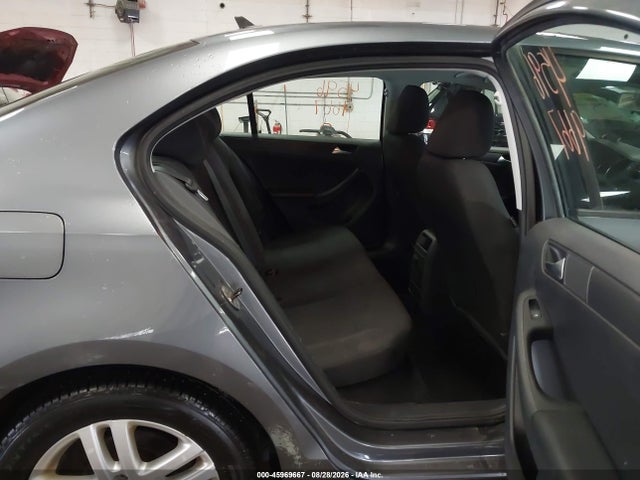 Продаж на аукціоні авто 2015 Volkswagen Jetta 2.0l S, vin: 3VW2K7AJ2FM214350, номер лоту: 45969667