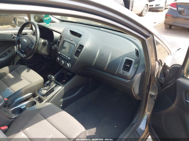 2017 Kia Forte S მანქანა იყიდება აუქციონზე, vin: 3KPFL4A76HE089838, აუქციონის ნომერი: 45969670