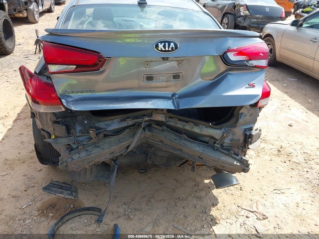 2017 Kia Forte S მანქანა იყიდება აუქციონზე, vin: 3KPFL4A76HE089838, აუქციონის ნომერი: 45969670