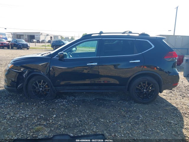 2017 Nissan Rogue Sv მანქანა იყიდება აუქციონზე, vin: 5N1AT2MV8HC823889, აუქციონის ნომერი: 45969686