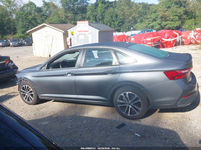 Продаж на аукціоні авто 2024 Volkswagen Jetta 1.5t Sport, vin: 3VWBM7BU0RM072796, номер лоту: 45969741