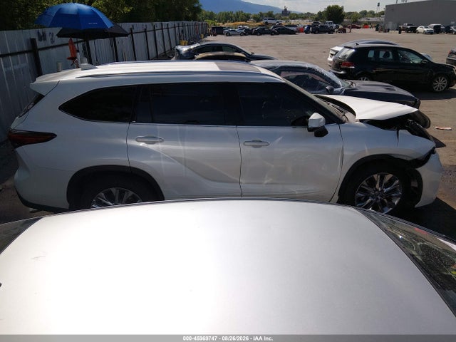 Toyota Highlander Limited 2021 5TDDZRBH3MS065684 Image 13
