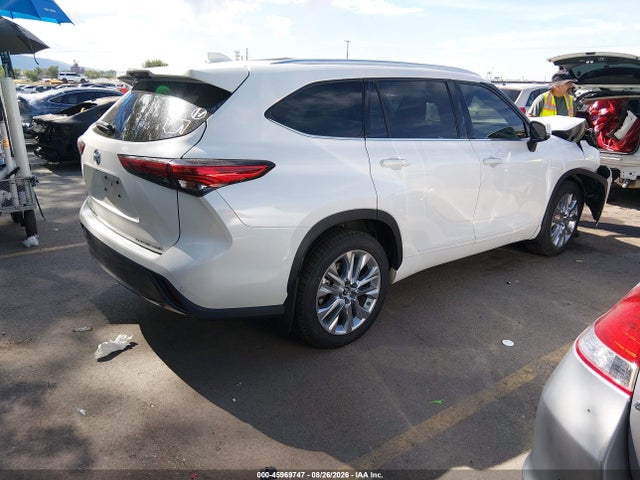 Toyota Highlander Limited 2021 5TDDZRBH3MS065684 Image 4
