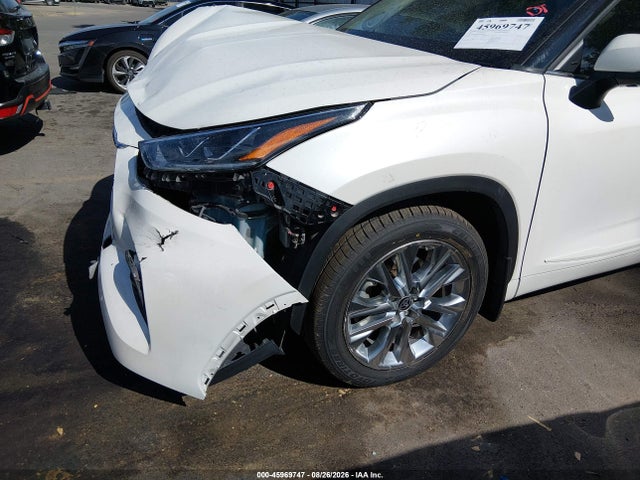 Toyota Highlander Limited 2021 5TDDZRBH3MS065684 Image 6