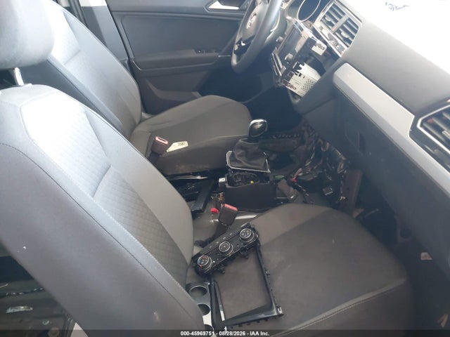 45969751 :رقم المزاد ، 3VV1B7AX3LM107047 vin ، 2020 Volkswagen Tiguan 2.0t S مزاد بيع
