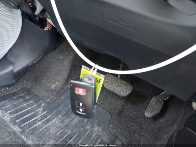 45969753 :رقم المزاد ، JTDKDTB39C1510223 vin ، 2012 Toyota Prius C Four مزاد بيع