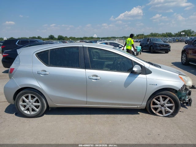 45969753 :رقم المزاد ، JTDKDTB39C1510223 vin ، 2012 Toyota Prius C Four مزاد بيع