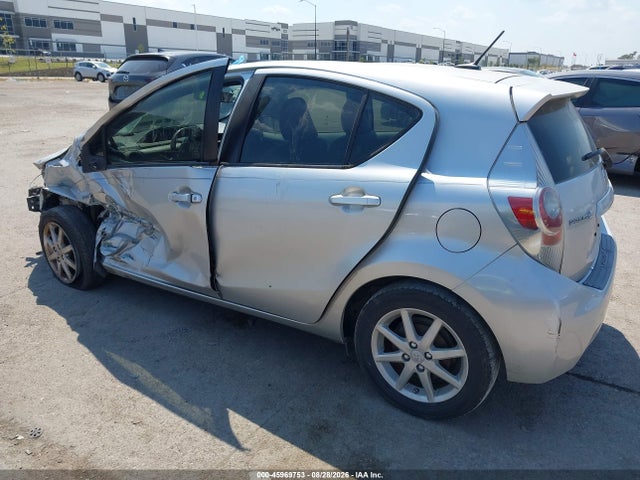 45969753 :رقم المزاد ، JTDKDTB39C1510223 vin ، 2012 Toyota Prius C Four مزاد بيع