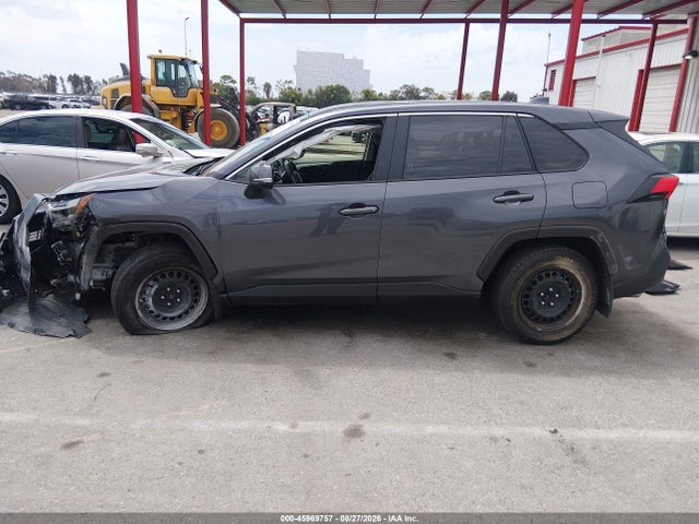 Toyota RAV4 LE 2025 JTMK1RFV4SD135023 Image 15