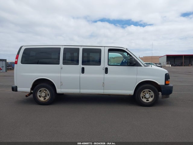 Chevrolet Express 2500 Ls 2017 1GAWGEFF0H1300523 Image 16