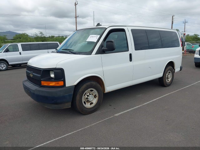 Chevrolet Express 2500 Ls 2017 1GAWGEFF0H1300523 Image 2