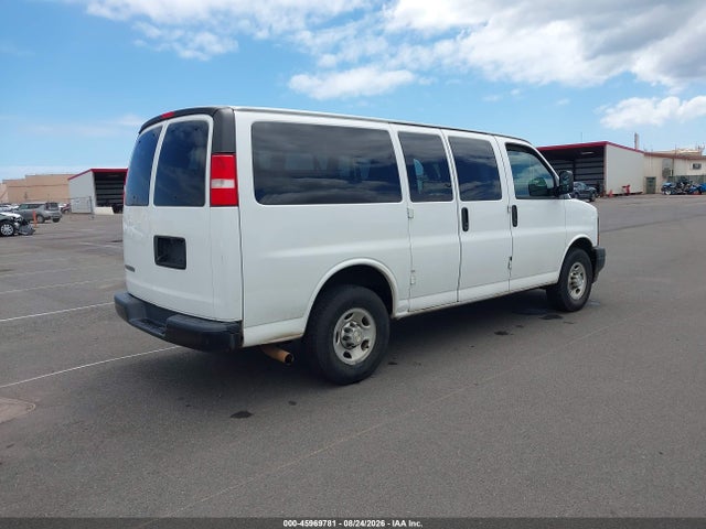 Chevrolet Express 2500 Ls 2017 1GAWGEFFXH1302750 Image 4