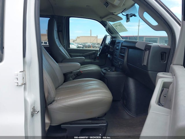 Chevrolet Express 2500 Ls 2017 1GAWGEFFXH1302750 Image 5