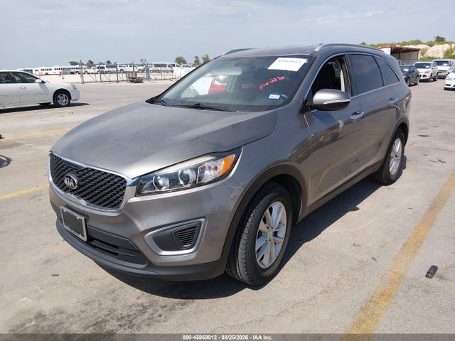 45969912 :رقم المزاد ، 5XYPG4A38HG236508 vin ، 2017 Kia Sorento 2.4l Lx مزاد بيع