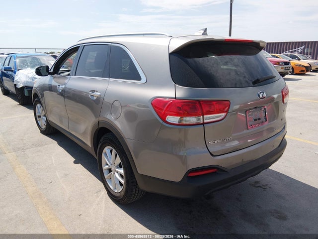 45969912 :رقم المزاد ، 5XYPG4A38HG236508 vin ، 2017 Kia Sorento 2.4l Lx مزاد بيع