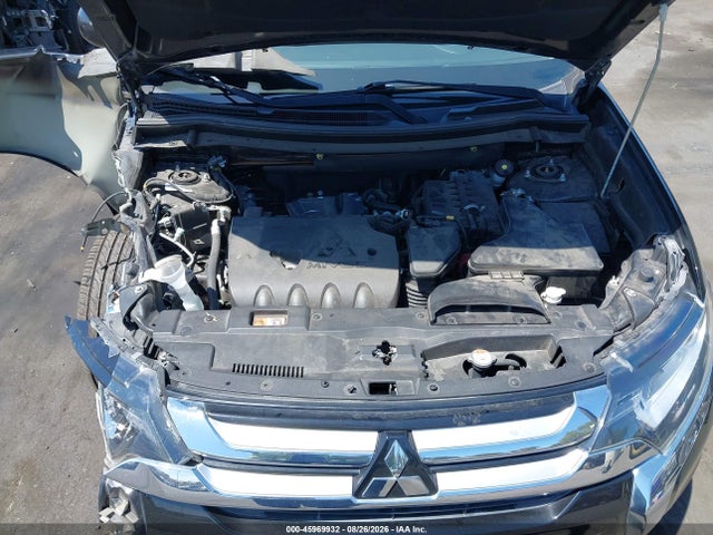 Продажа на аукционе авто 2017 Mitsubishi Outlander Es, vin: JA4AD2A31HZ052347, номер лота: 45969932