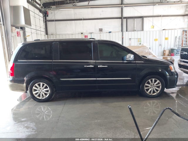 2016 Chrysler Town & Country Limited Platinum მანქანა იყიდება აუქციონზე, vin: 2C4RC1GG8GR150848, აუქციონის ნომერი: 45969942