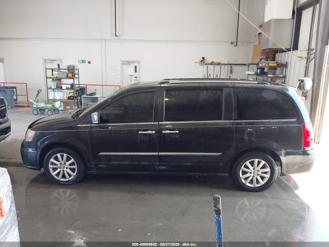 2016 Chrysler Town & Country Limited Platinum მანქანა იყიდება აუქციონზე, vin: 2C4RC1GG8GR150848, აუქციონის ნომერი: 45969942