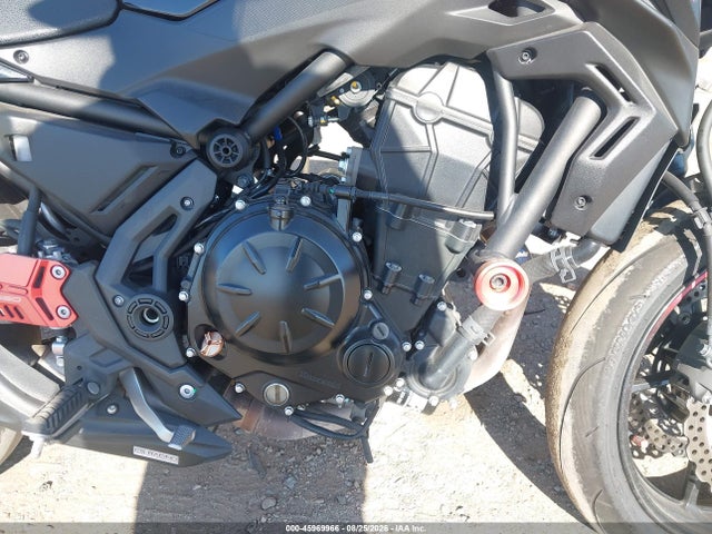 Kawasaki Er650 P 2023 ML5EREP16PDA89290 Image 8