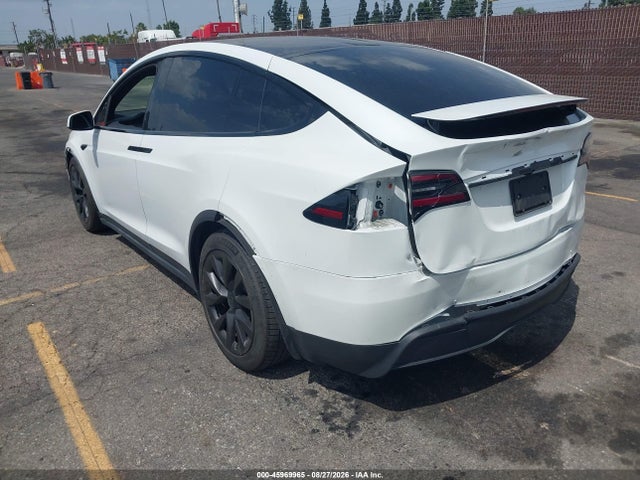 Tesla Model X Dual Motor All-wheel Drive/standard Range 2023 7SAXCAE53PF402299 Image 3