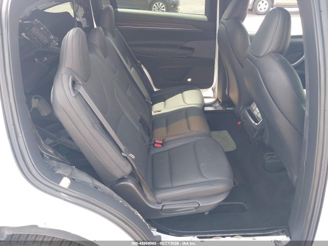 Tesla Model X Dual Motor All-wheel Drive/standard Range 2023 7SAXCAE53PF402299 Image 8