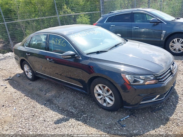 45969986 :رقم المزاد ، 1VWAT7A3XHC067855 vin ، 2017 Volkswagen Passat 1.8t S مزاد بيع