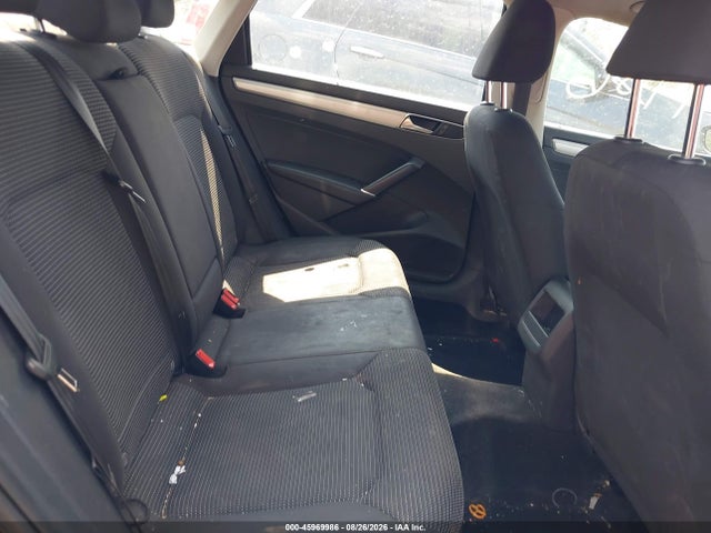 45969986 :رقم المزاد ، 1VWAT7A3XHC067855 vin ، 2017 Volkswagen Passat 1.8t S مزاد بيع