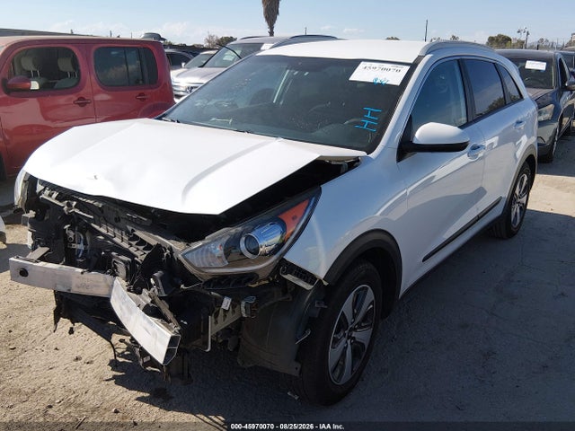 45970070 :رقم المزاد ، KNDCB3LCXH5058615 vin ، 2017 Kia Niro Lx مزاد بيع